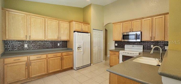 Image 13 of 34 For 4189 River Bank Way