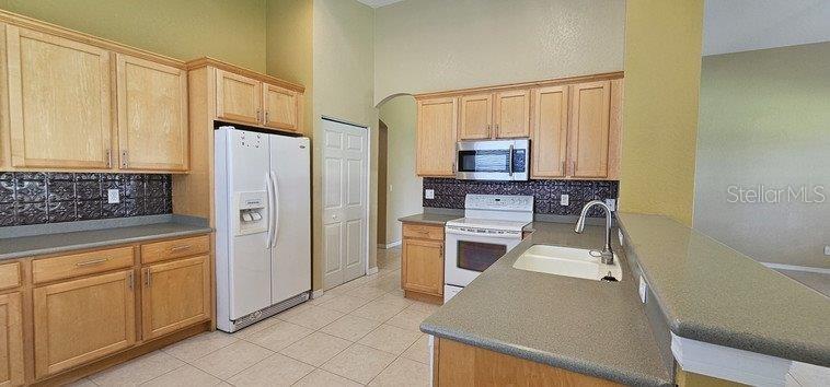 Image 9 of 34 For 4189 River Bank Way