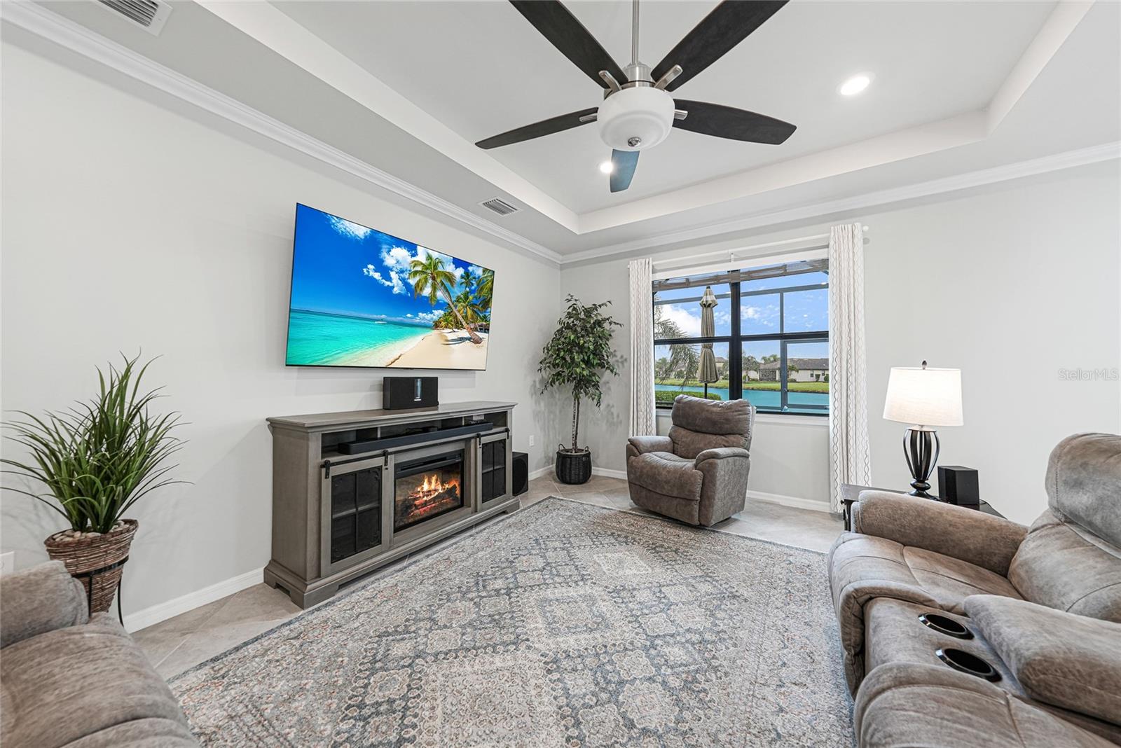 Image 12 of 31 For 2455 Marton Oak Boulevard