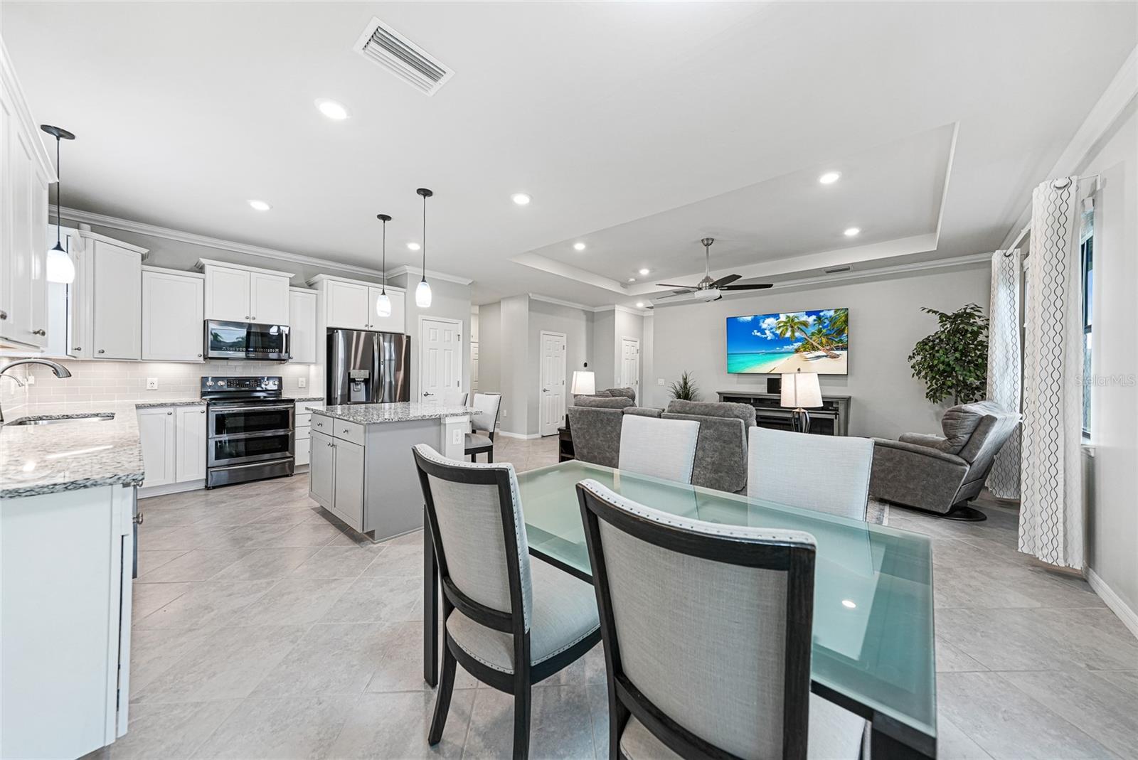 Image 14 of 31 For 2455 Marton Oak Boulevard