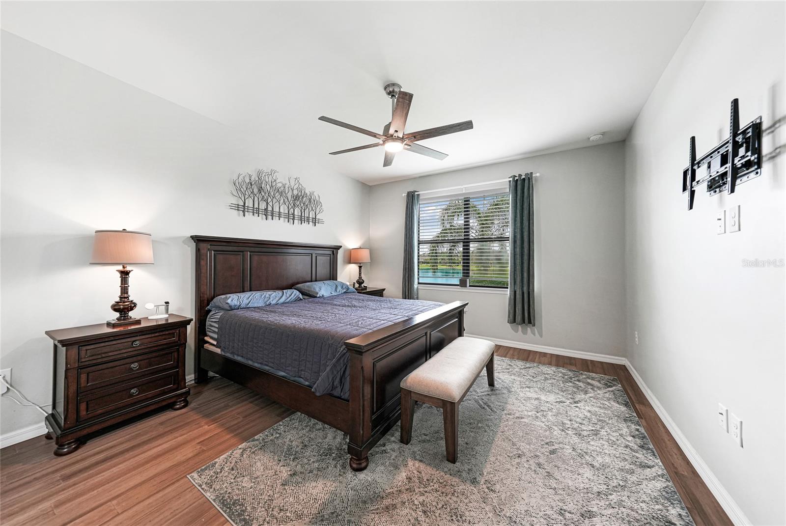 Image 19 of 31 For 2455 Marton Oak Boulevard