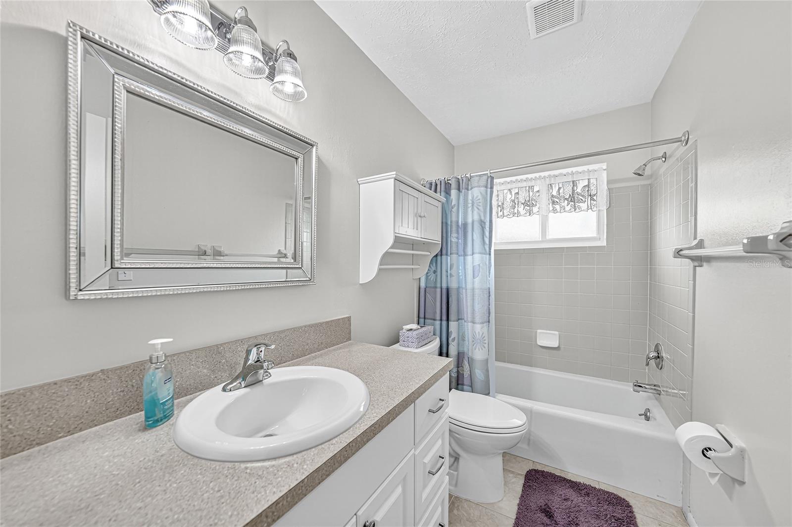 Image 21 of 30 For 1710 Loralin Drive