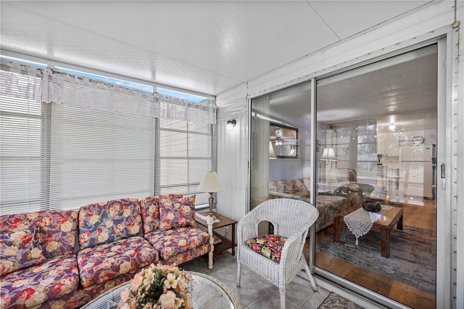 Image 10 of 90 For 2100 Kings Highway 516