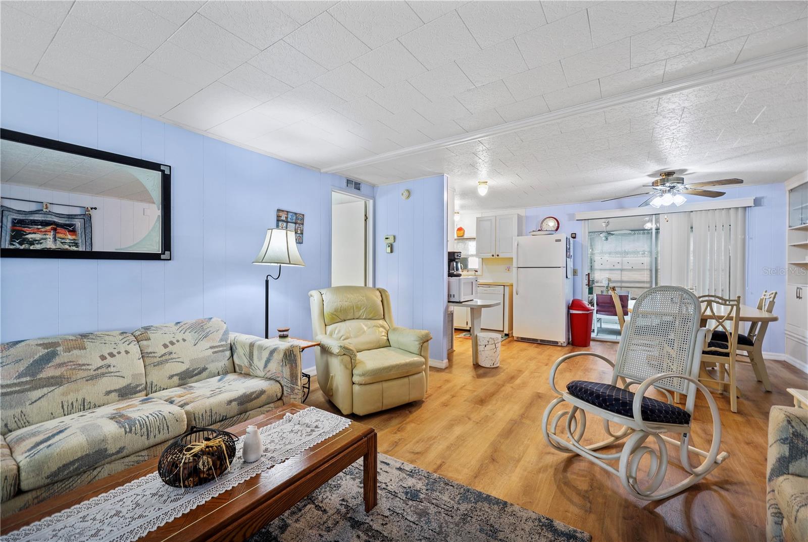 Image 15 of 90 For 2100 Kings Highway 516