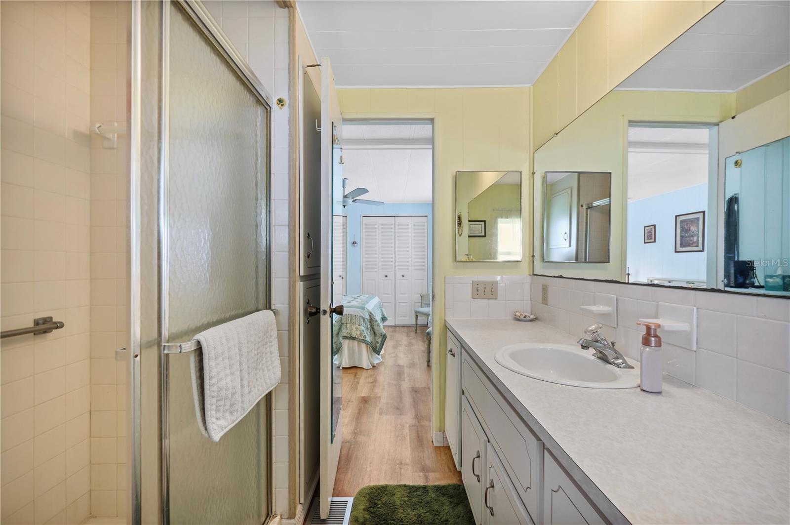 Image 27 of 90 For 2100 Kings Highway 516