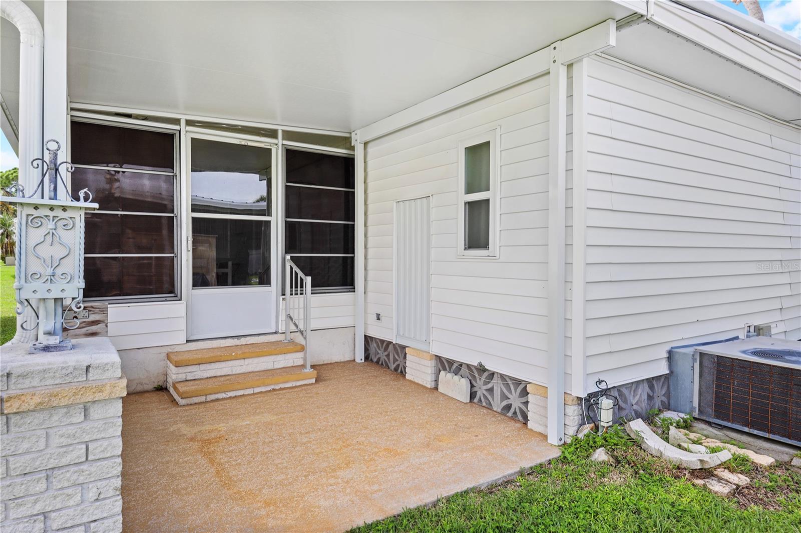 Image 34 of 90 For 2100 Kings Highway 516