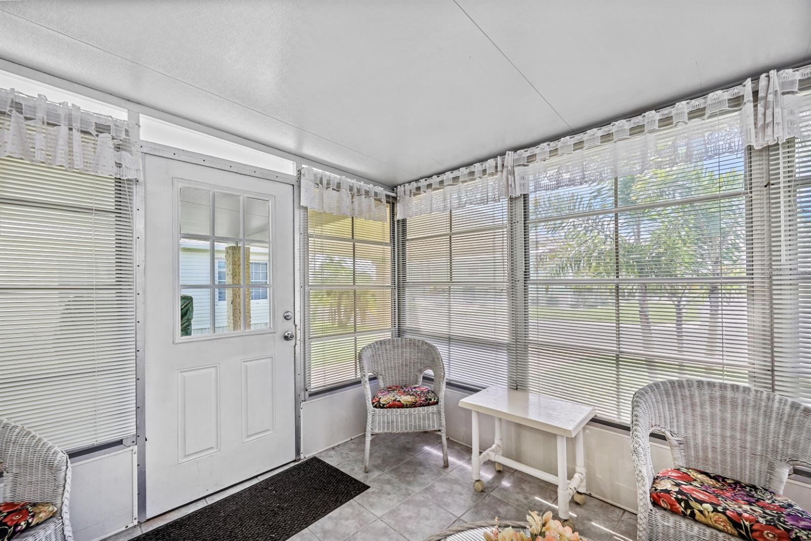 Image 8 of 90 For 2100 Kings Highway 516