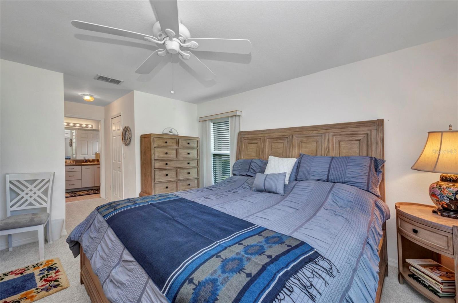 Image 13 of 40 For 24419 Buckingham Way