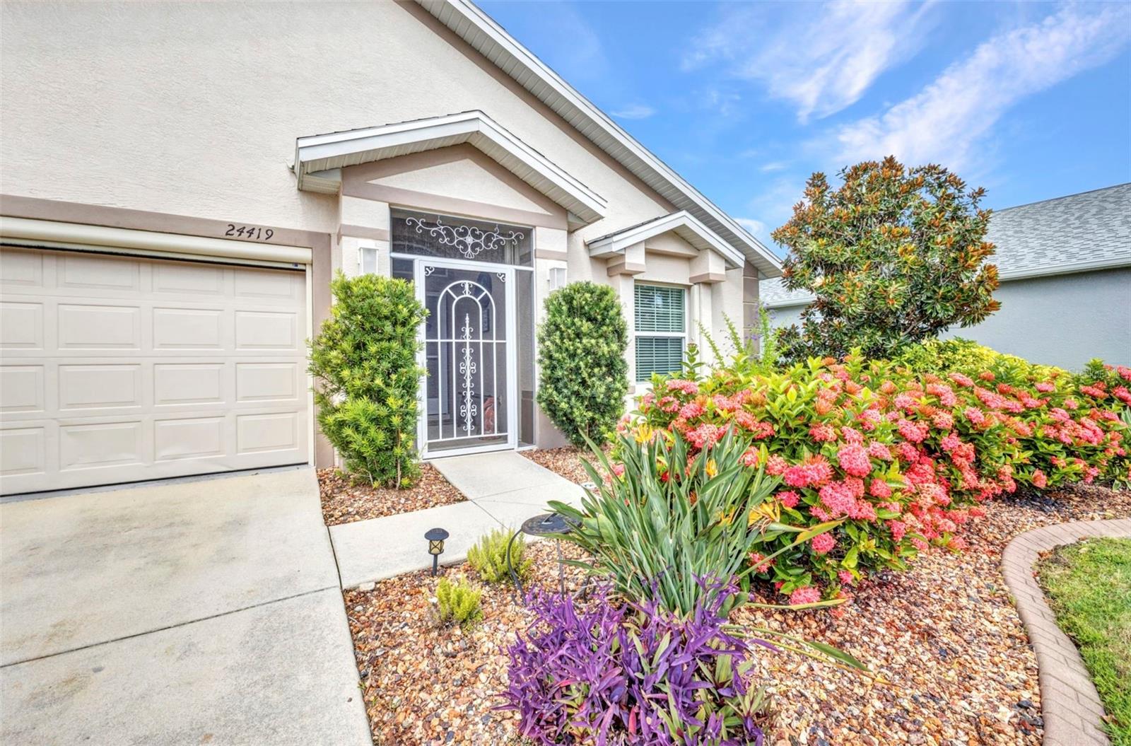 Image 2 of 40 For 24419 Buckingham Way