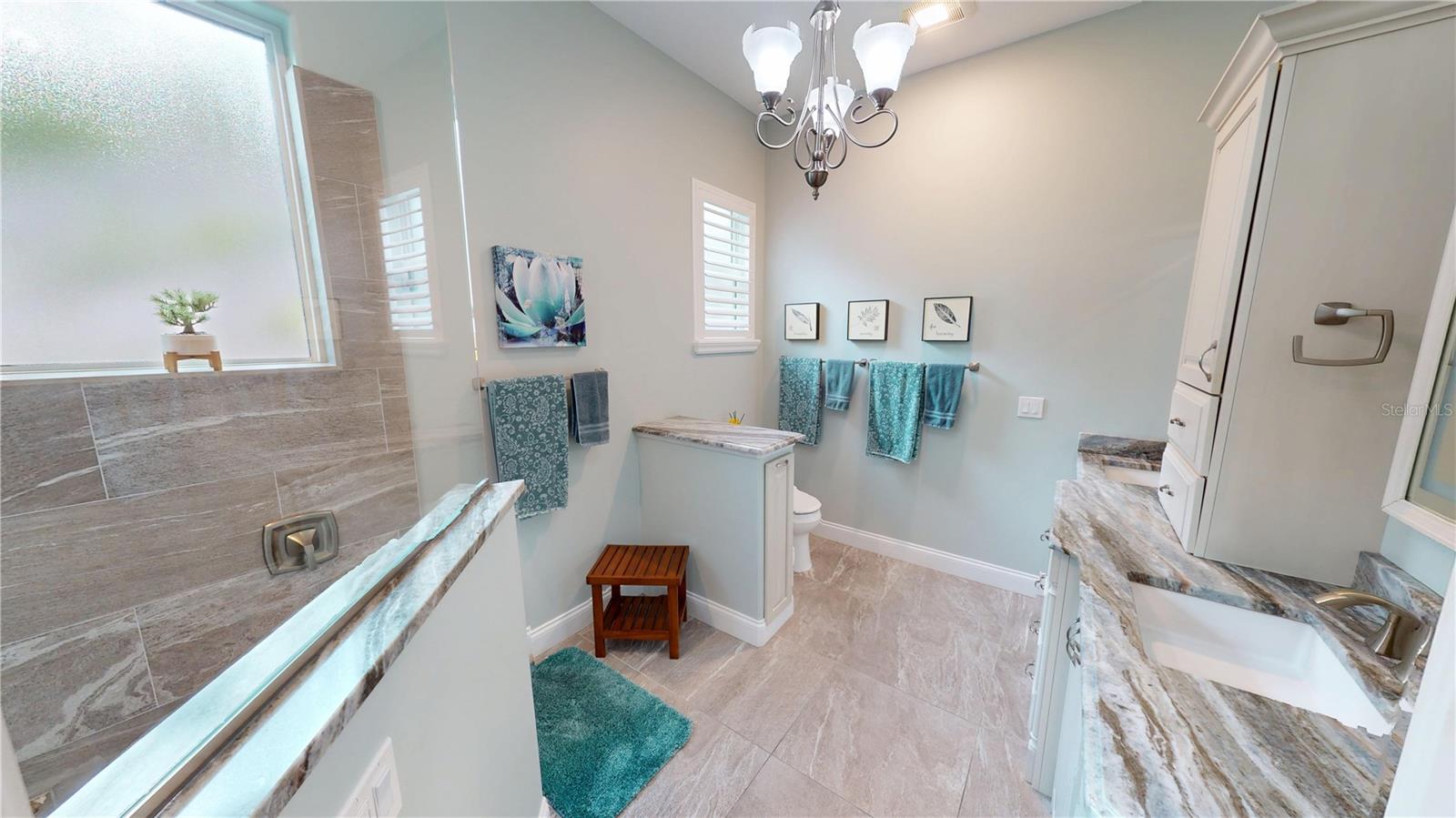 Image 19 of 35 For 26238 Feathersound Drive S