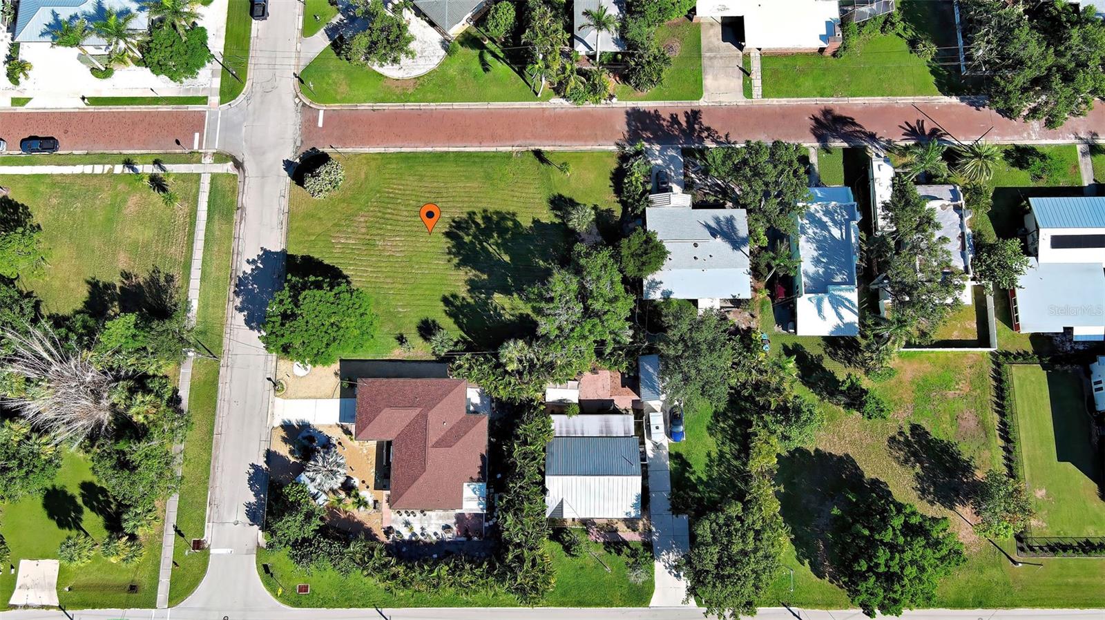 Image 5 of 13 For 527 Palm Avenue