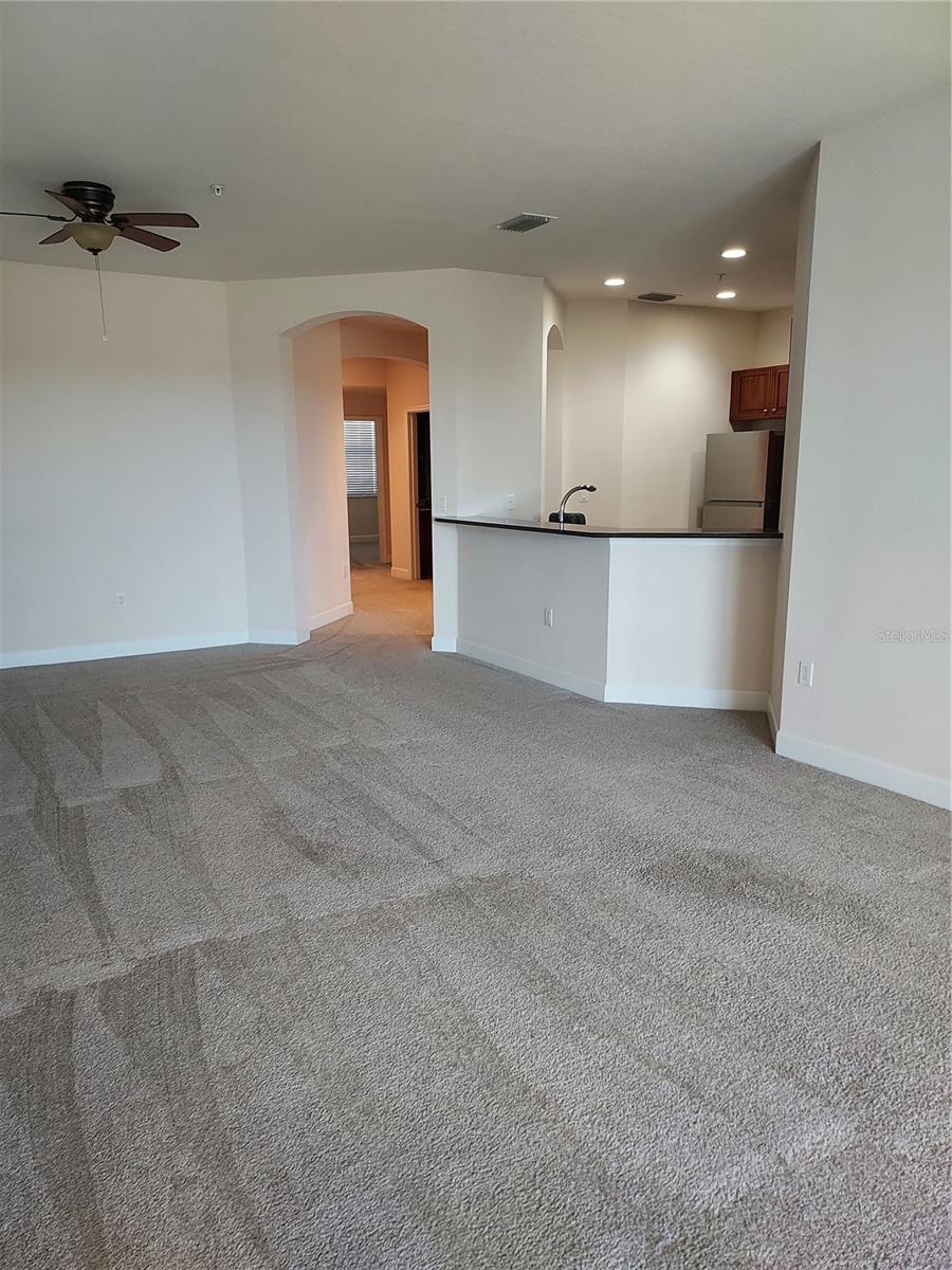 Image 2 of 20 For 17288 Acapulco Road 422