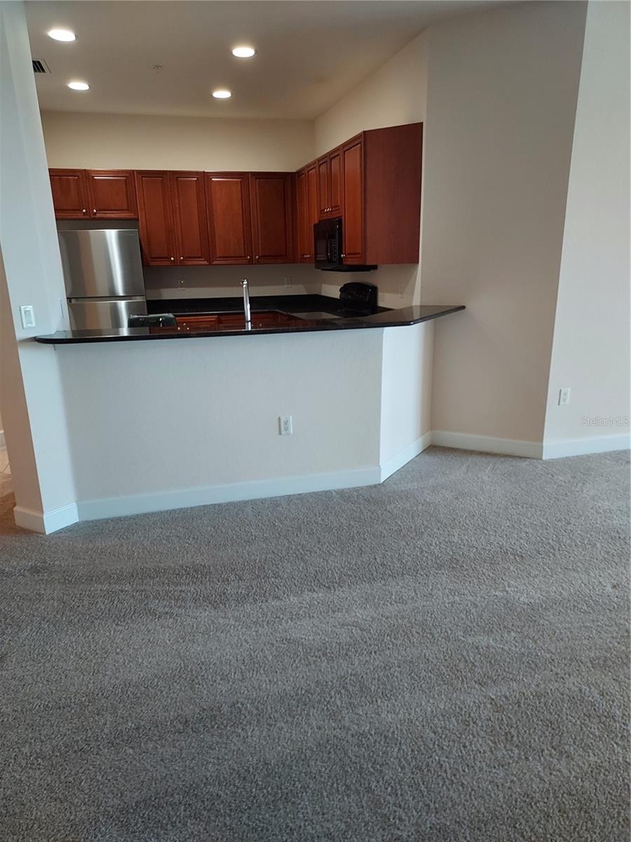 Image 4 of 20 For 17288 Acapulco Road 422