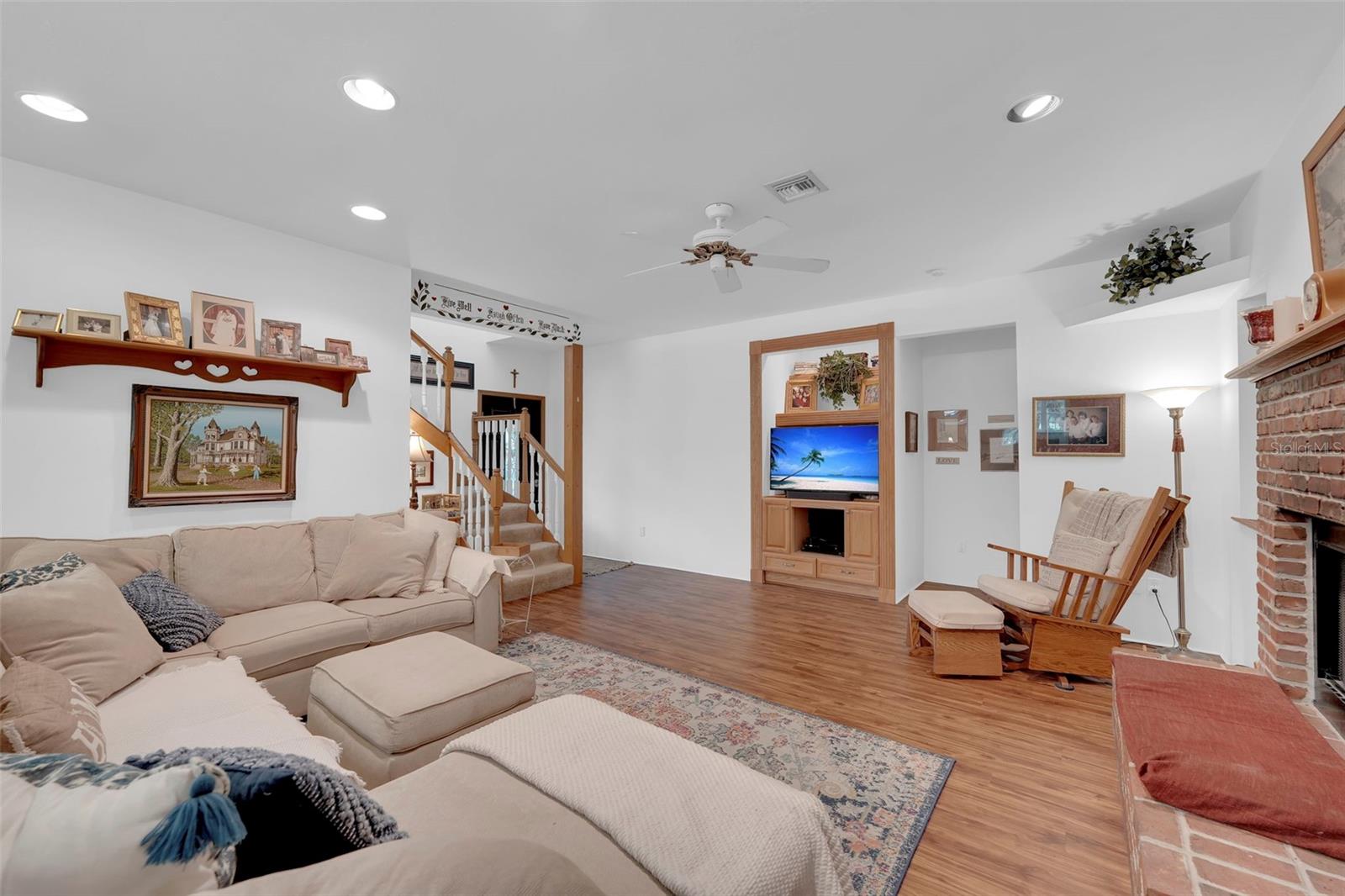 Image 30 of 43 For 4691 Long Lake Drive