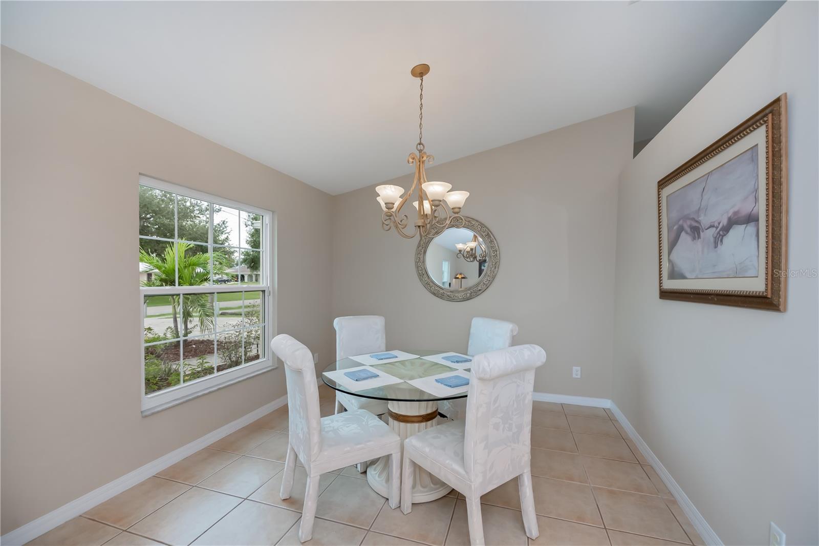 Image 10 of 69 For 1391 Abalom Street