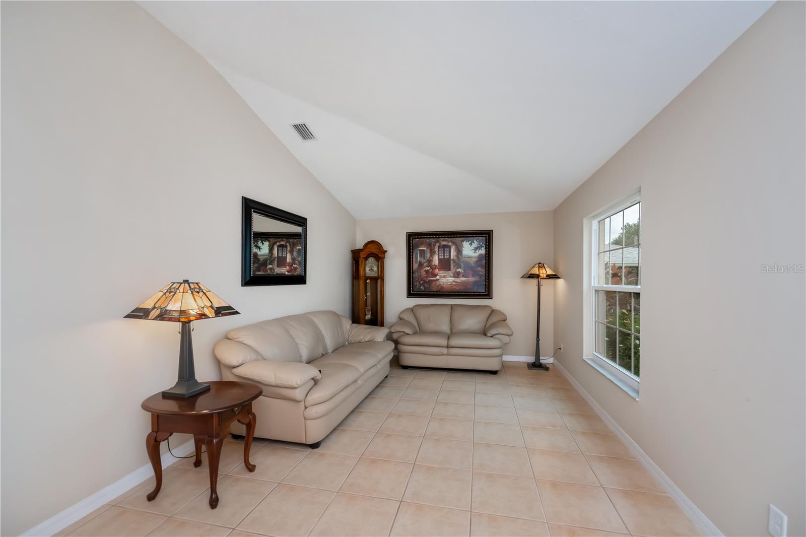 Image 15 of 69 For 1391 Abalom Street