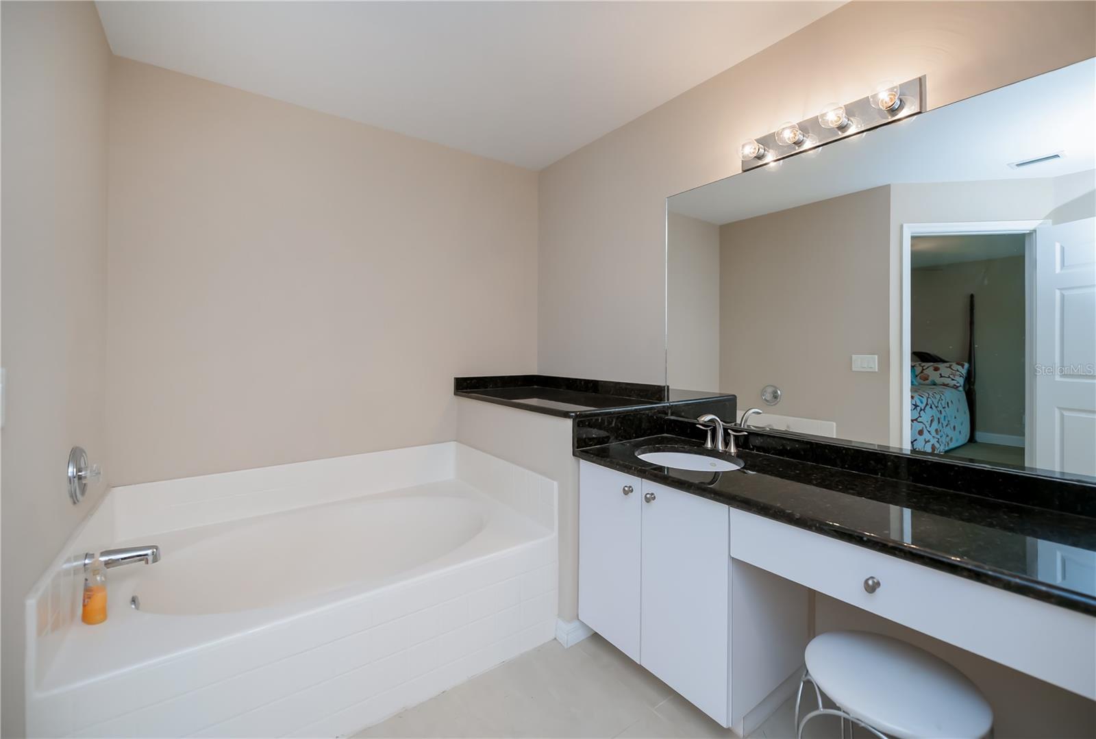 Image 34 of 69 For 1391 Abalom Street