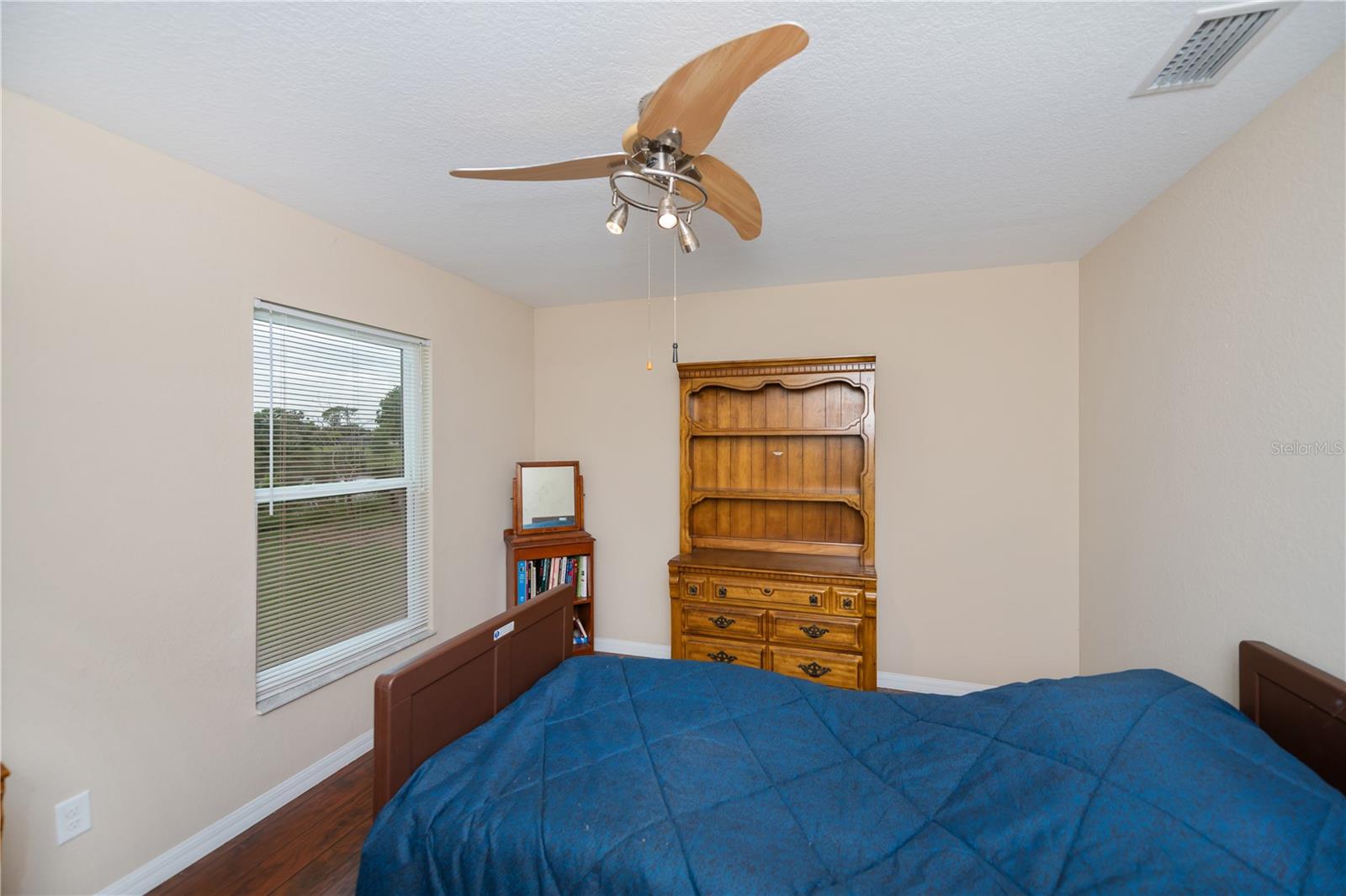 Image 39 of 69 For 1391 Abalom Street