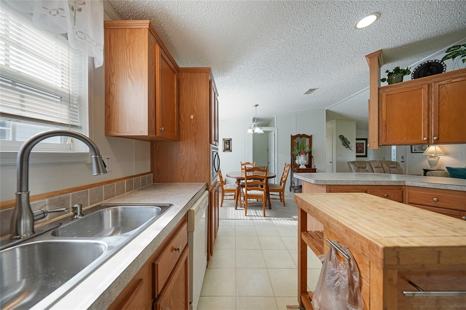 Image 11 of 42 For 7760 Golf Boulevard