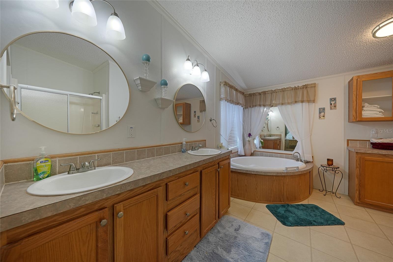 Image 15 of 42 For 7760 Golf Boulevard