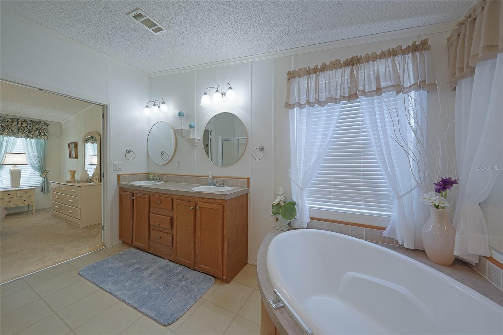 Image 17 of 42 For 7760 Golf Boulevard
