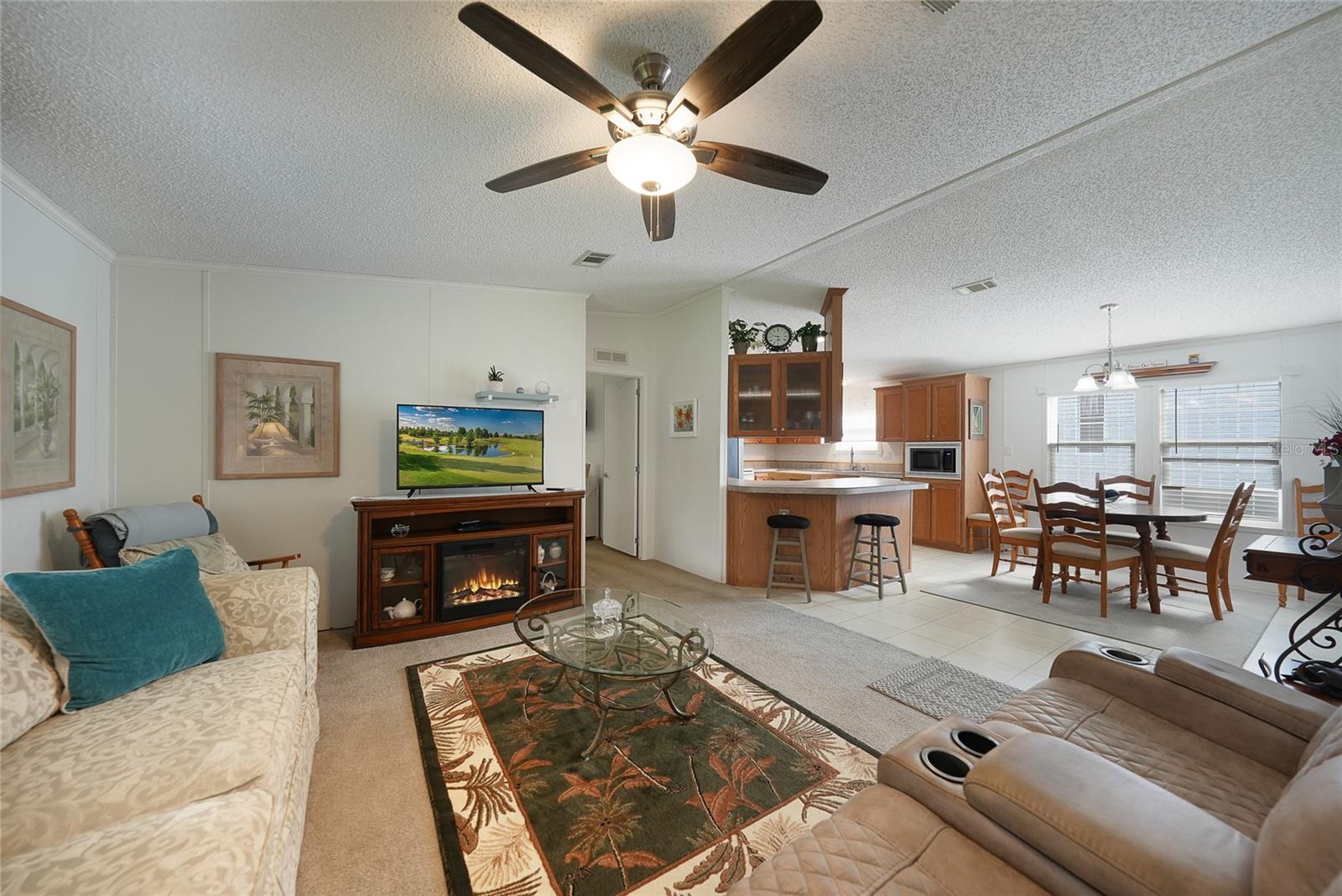 Image 5 of 42 For 7760 Golf Boulevard