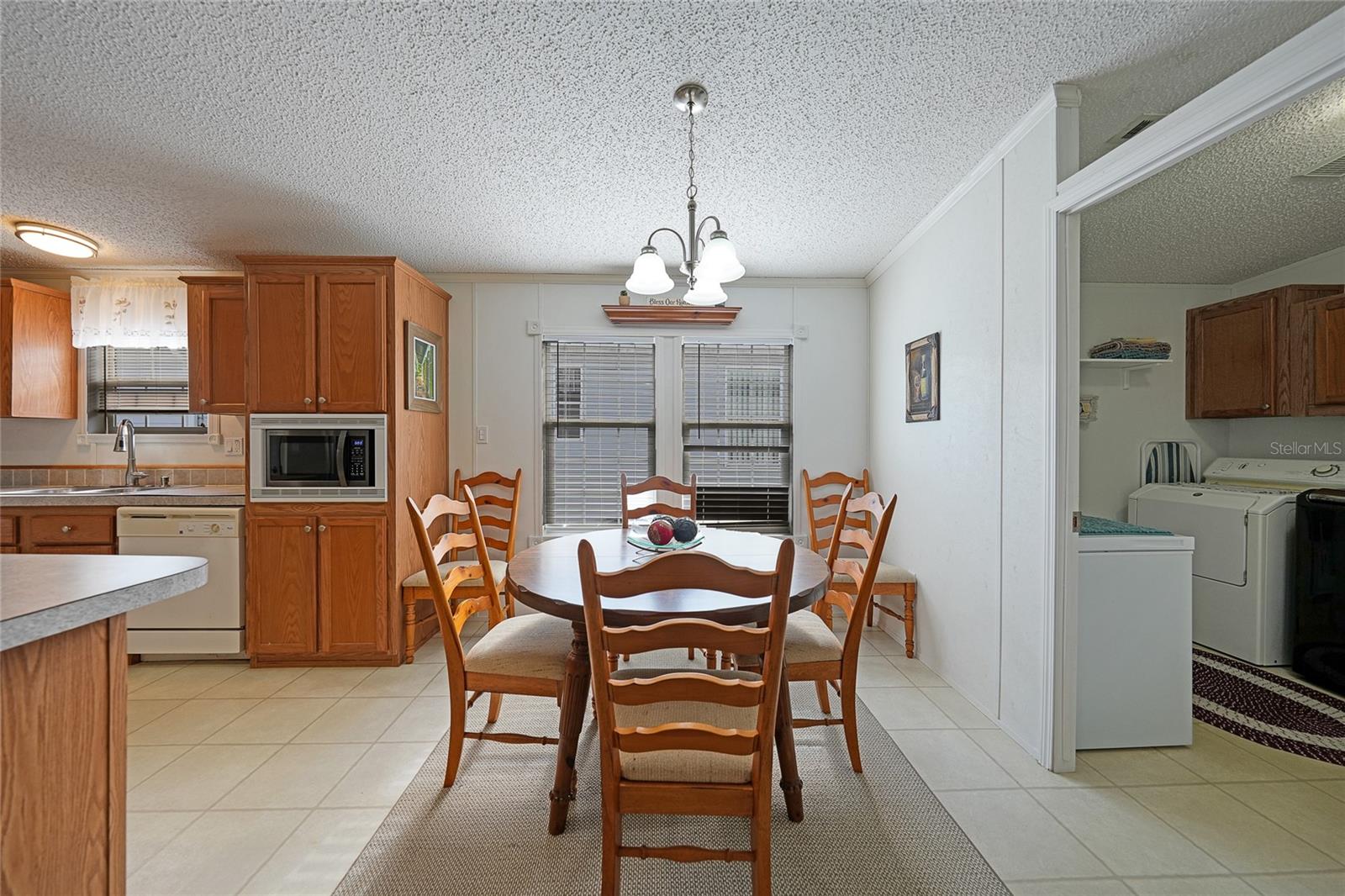 Image 6 of 42 For 7760 Golf Boulevard