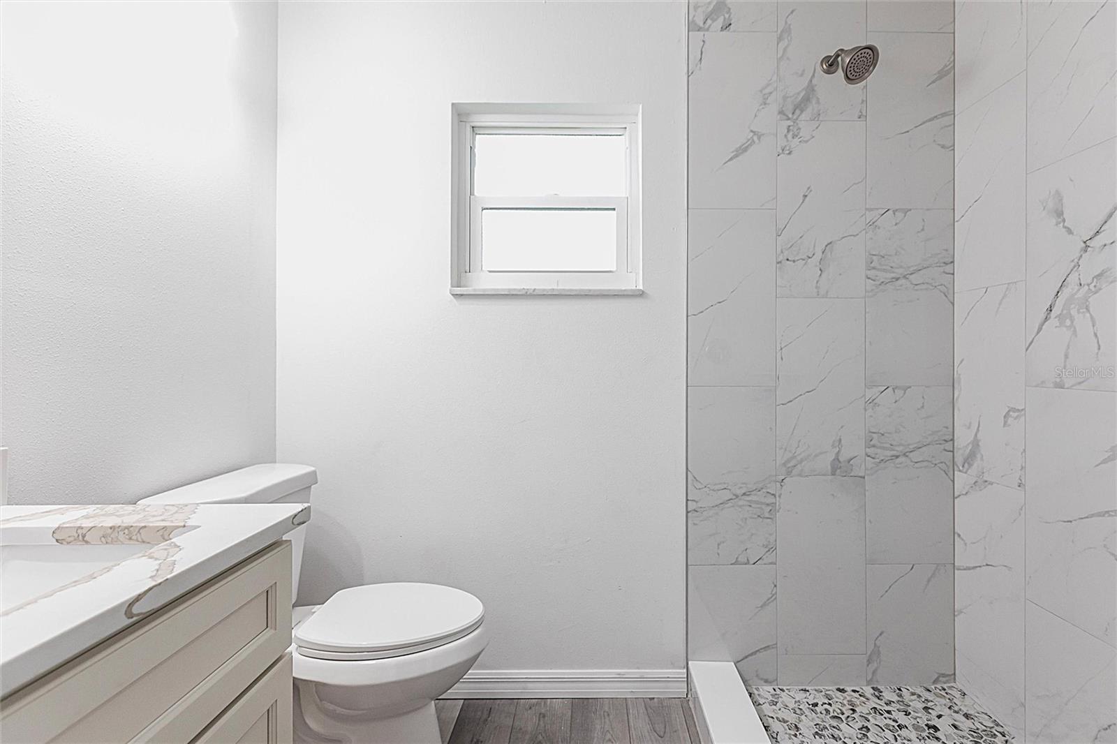 Image 12 of 32 For 326 Grace Street