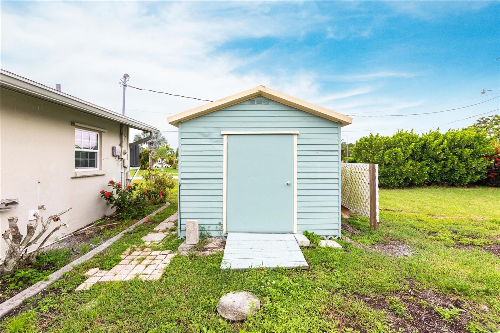 Image 22 of 32 For 326 Grace Street