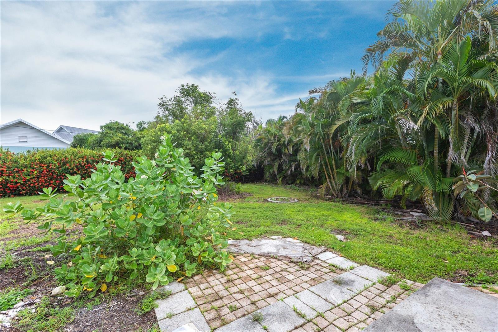 Image 25 of 32 For 326 Grace Street