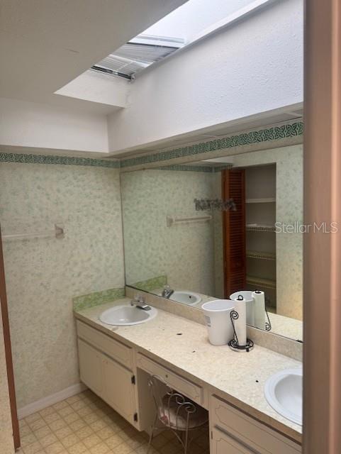 Image 11 of 26 For 1197 Dorchester Street