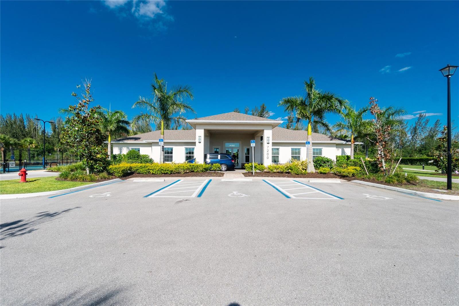 Image 4 of 65 For 7500 Mikasa Drive