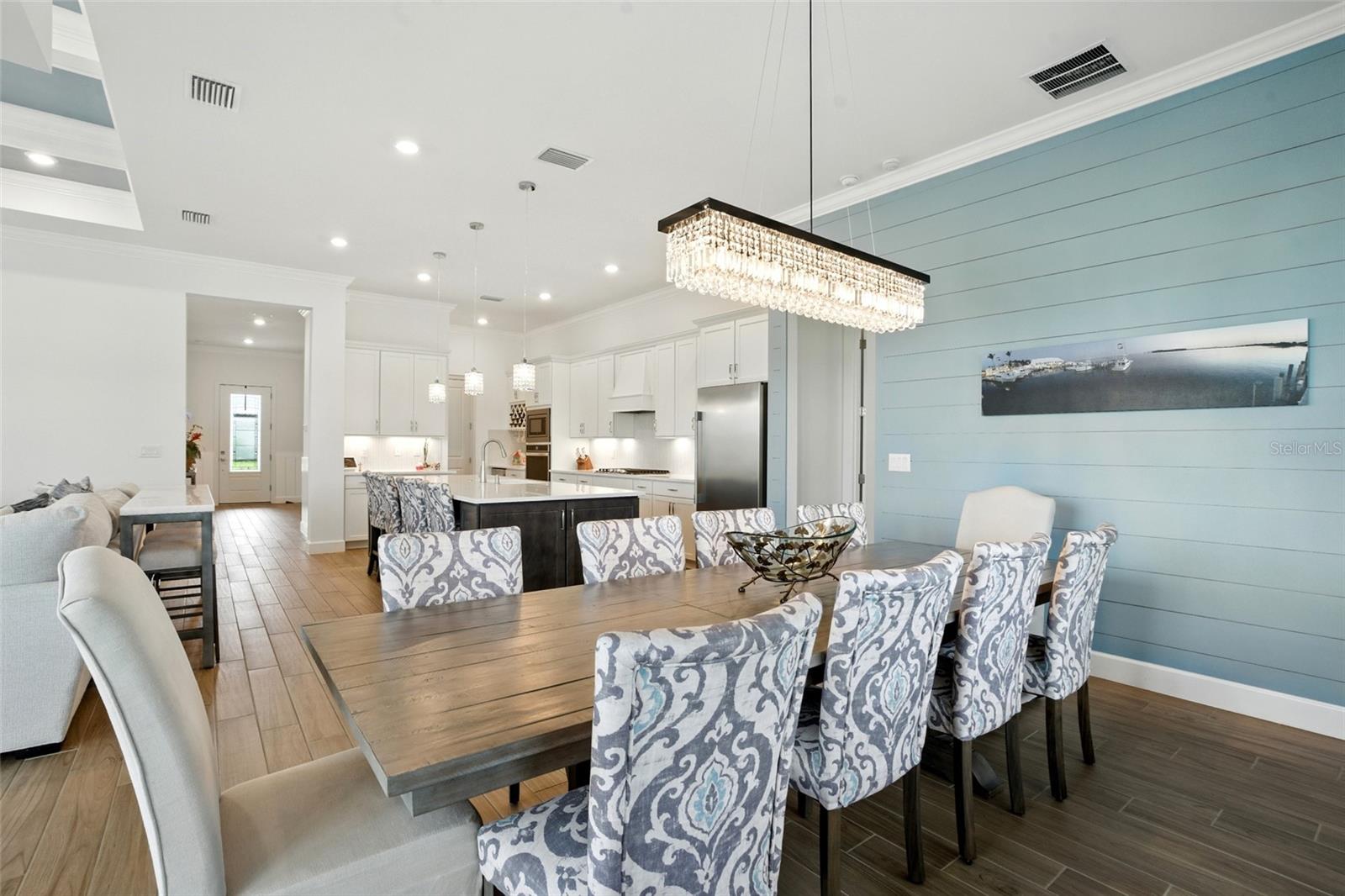 Image 18 of 43 For 7002 Del Webb Oak Creek Boulevard