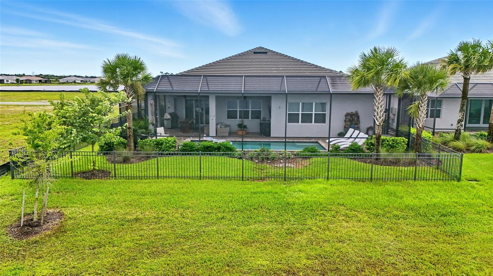 Image 6 of 43 For 7002 Del Webb Oak Creek Boulevard