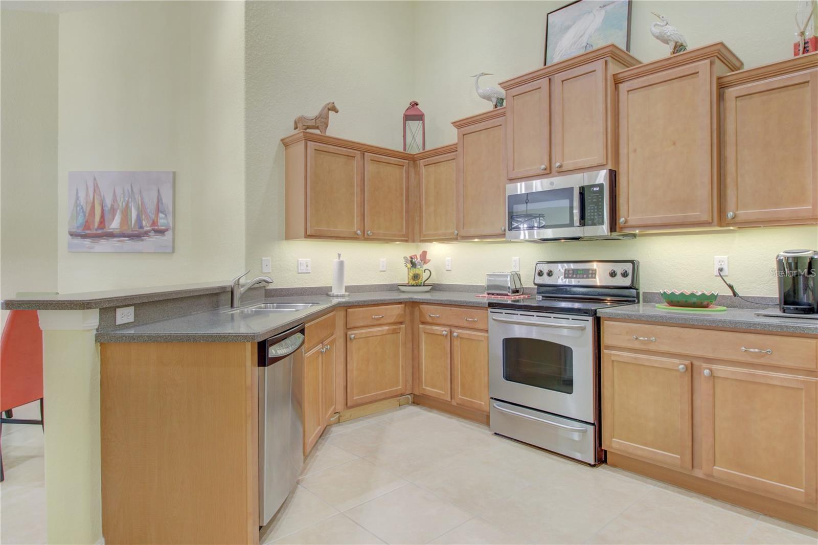 Image 11 of 40 For 3533 Lakewood Boulevard