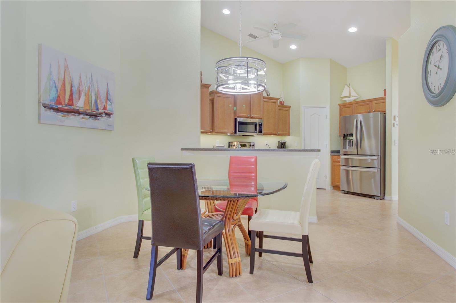 Image 15 of 40 For 3533 Lakewood Boulevard