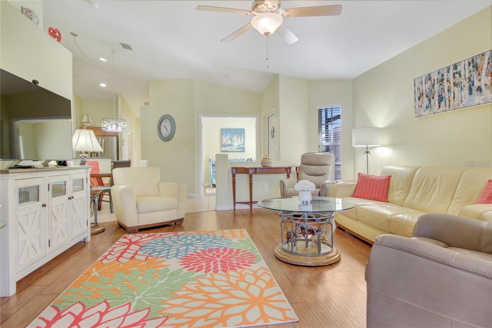 Image 8 of 40 For 3533 Lakewood Boulevard