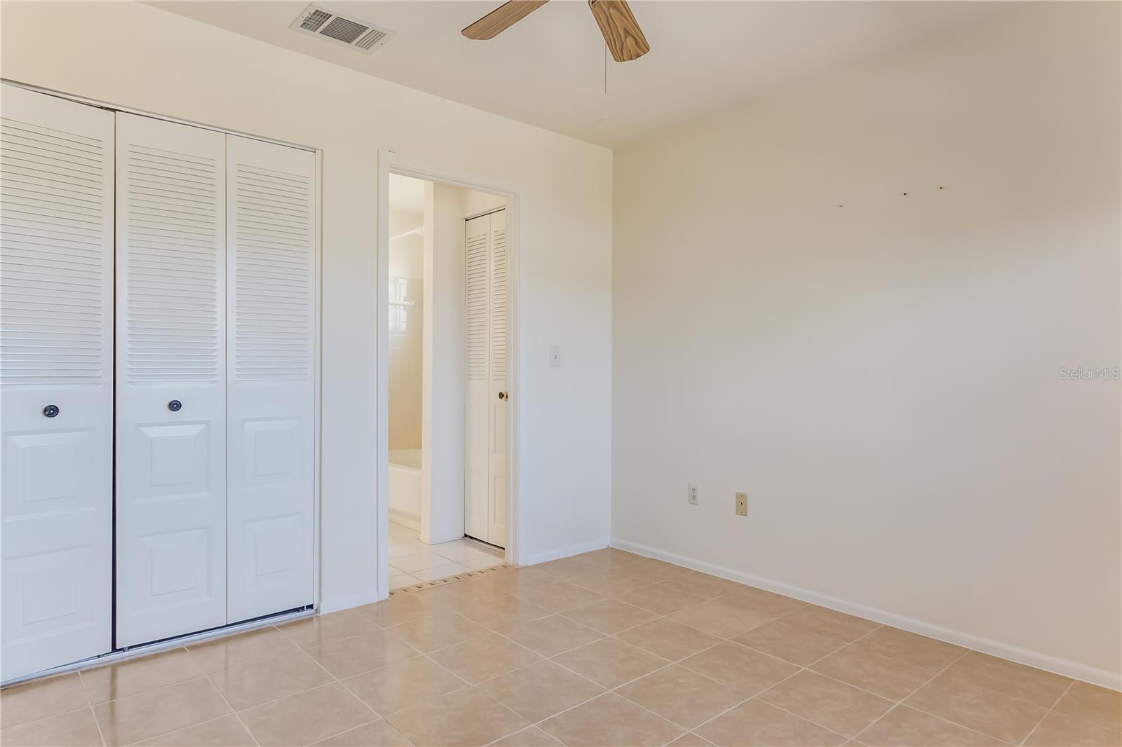 Image 20 of 42 For 5688 Mashie Circle