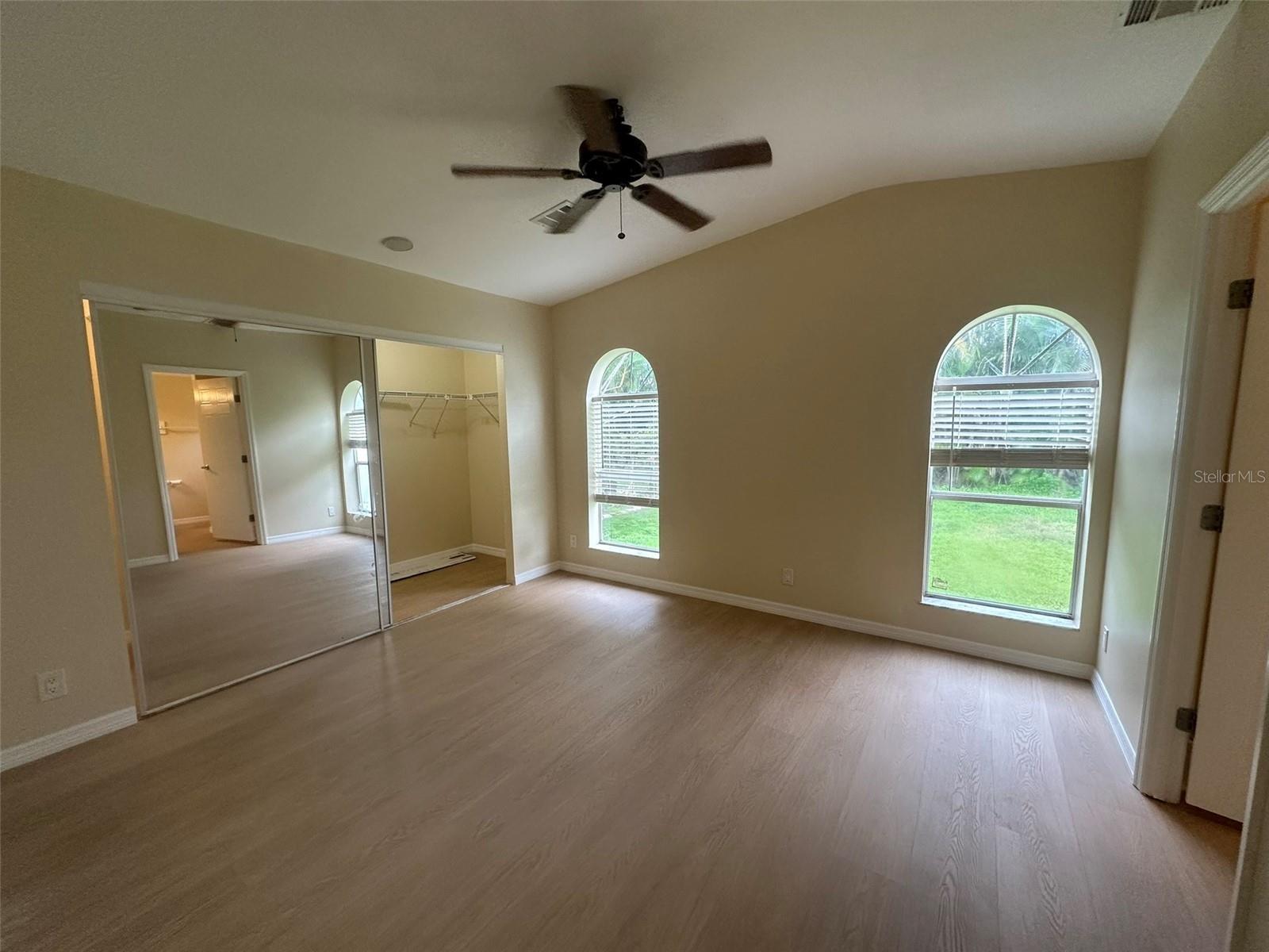 Image 9 of 14 For 1613 Woodlawn Avenue