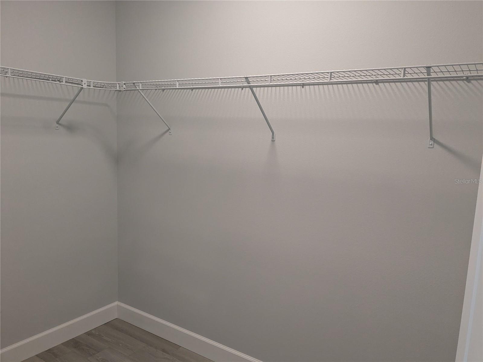 Image 13 of 52 For 2324 Fintonrod Street