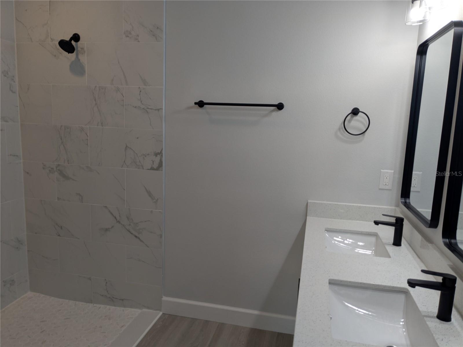 Image 14 of 52 For 2324 Fintonrod Street