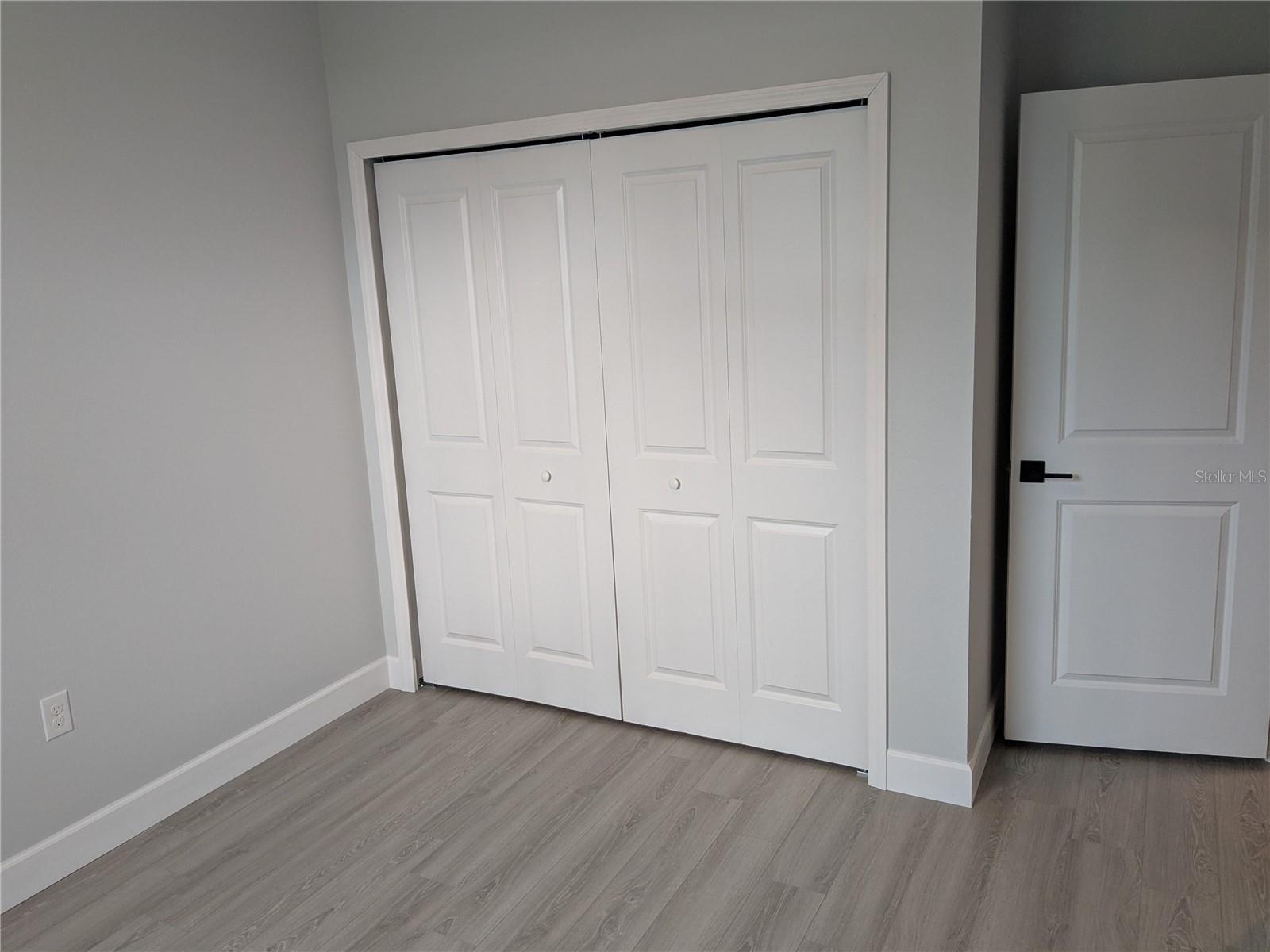 Image 22 of 52 For 2324 Fintonrod Street