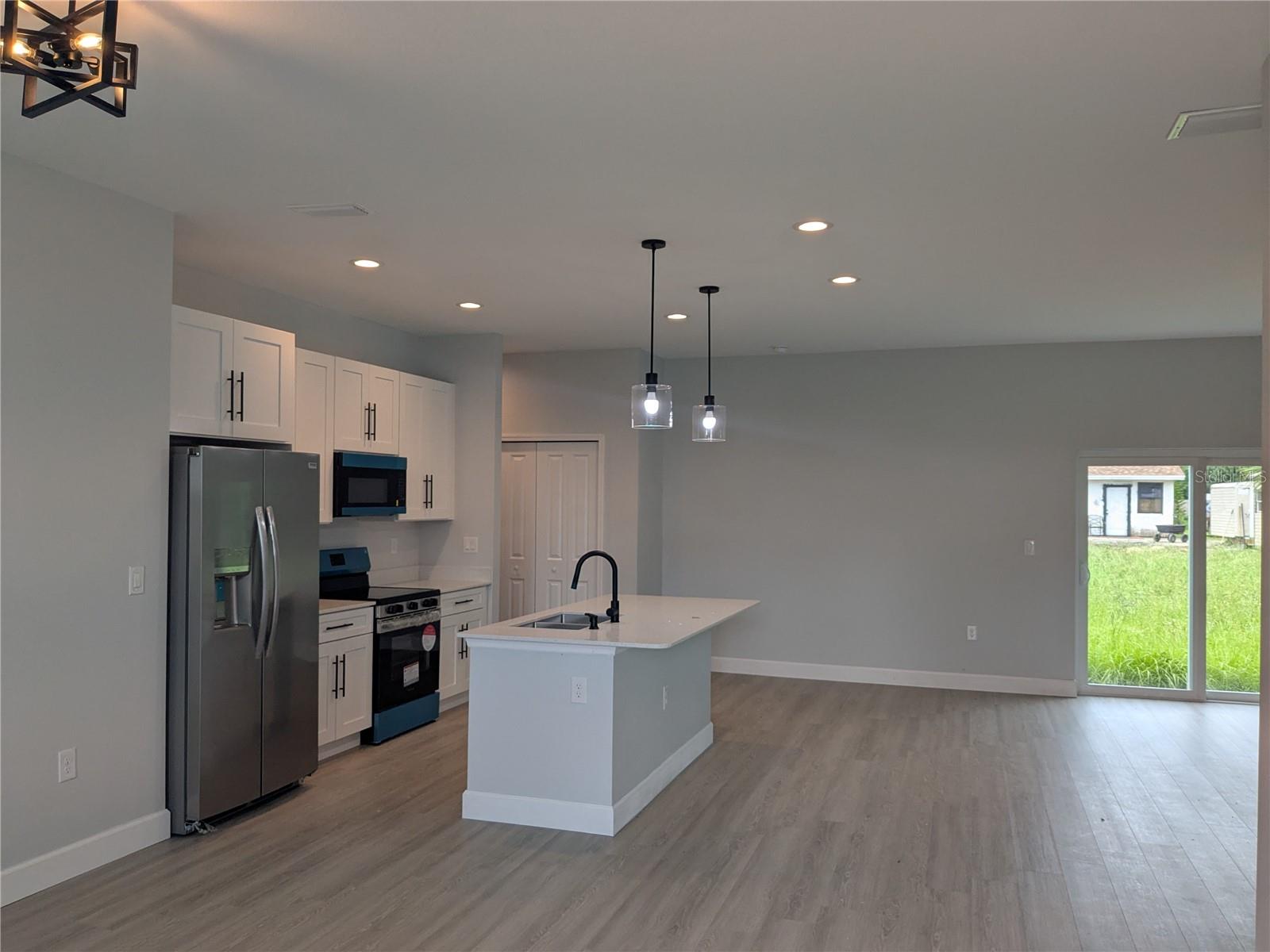 Image 4 of 52 For 2324 Fintonrod Street