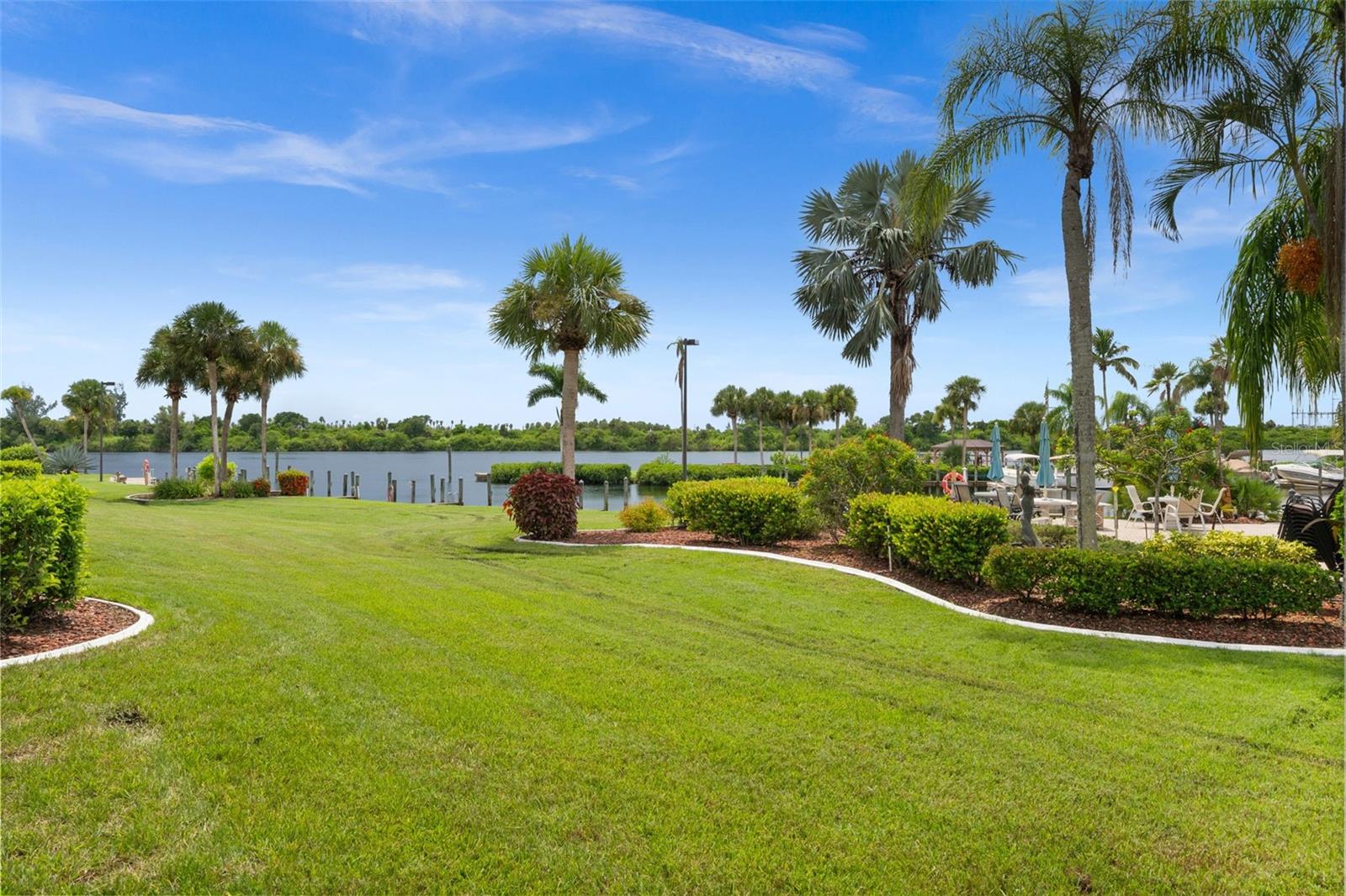 Image 33 of 48 For 16150 Bay Pointe Boulevard 107