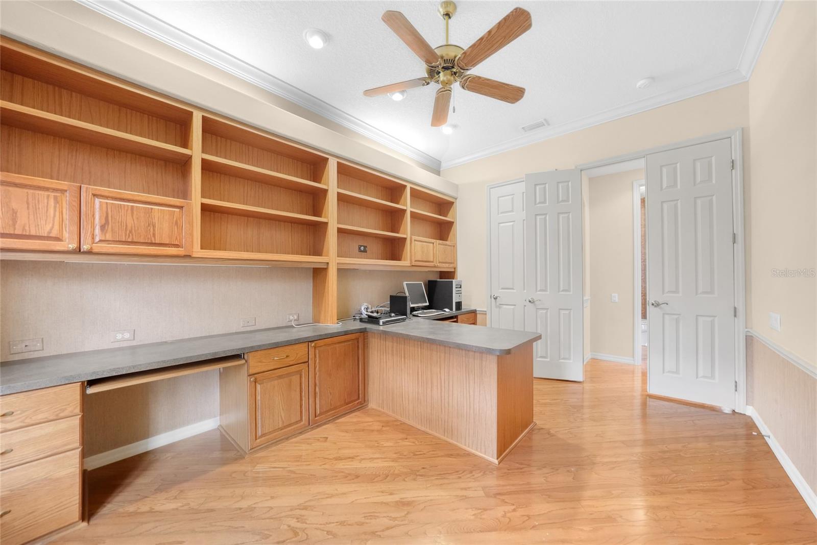 Image 27 of 38 For 1762 Queen Palm Way