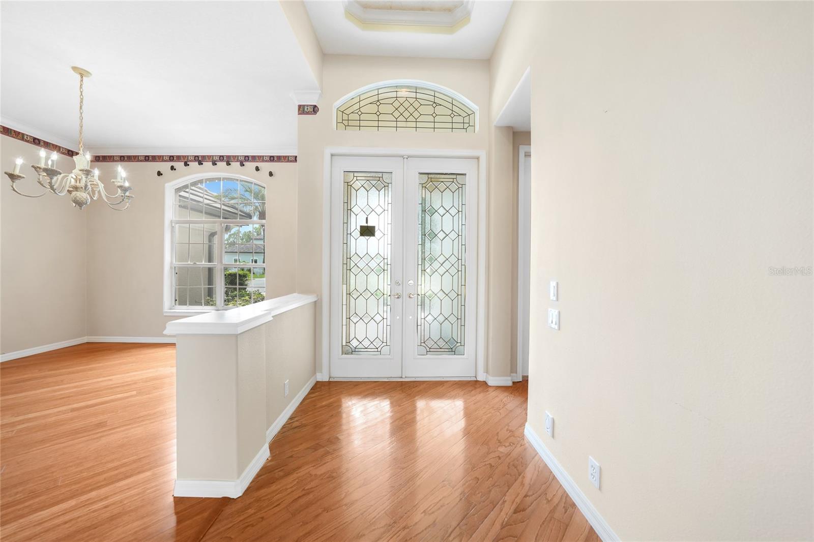 Image 4 of 38 For 1762 Queen Palm Way