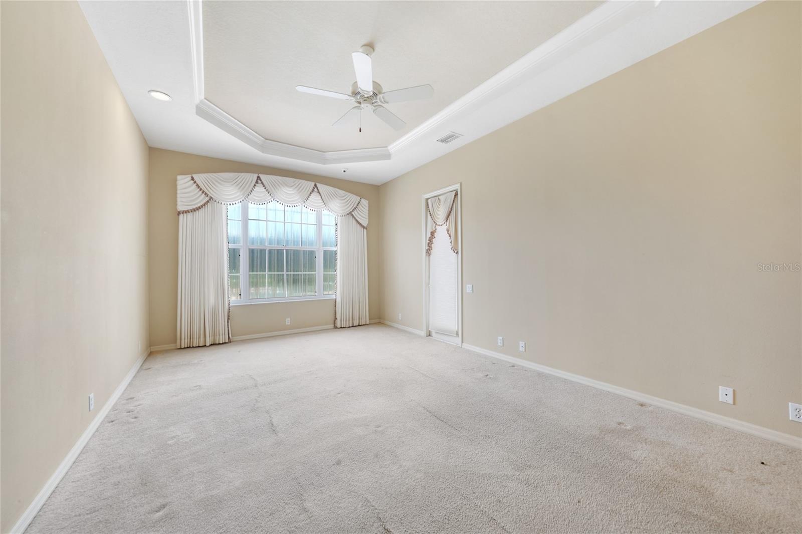 Image 9 of 38 For 1762 Queen Palm Way