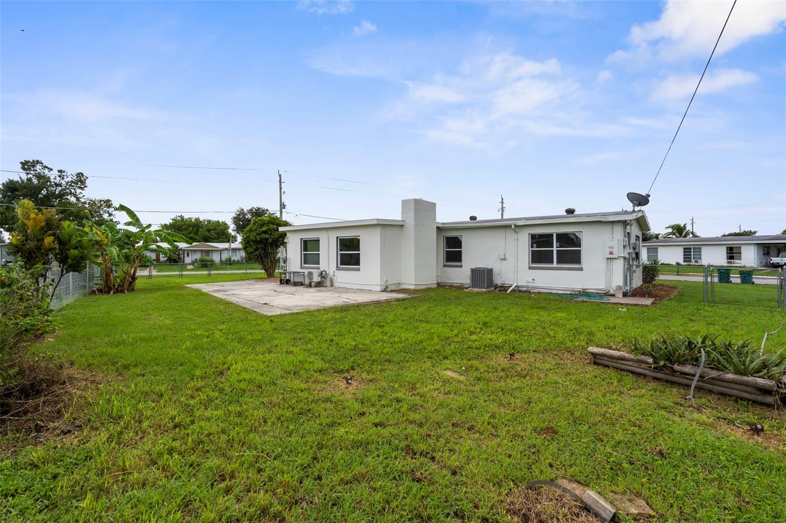 Image 26 of 27 For 21530 Glendale Avenue