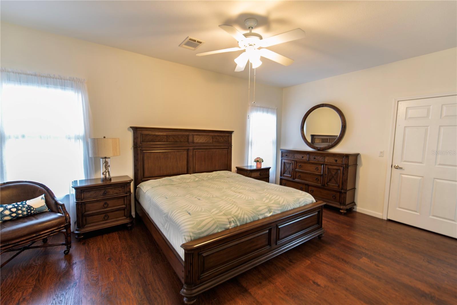 Image 11 of 32 For 22 Freeman Avenue