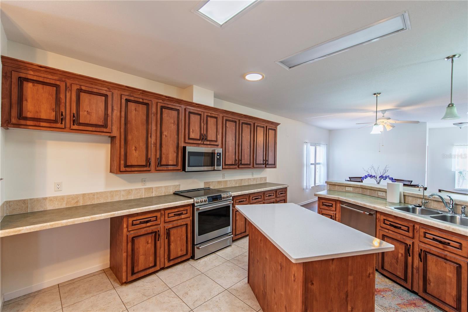 Image 9 of 32 For 22 Freeman Avenue
